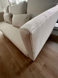 1689841588468sofa